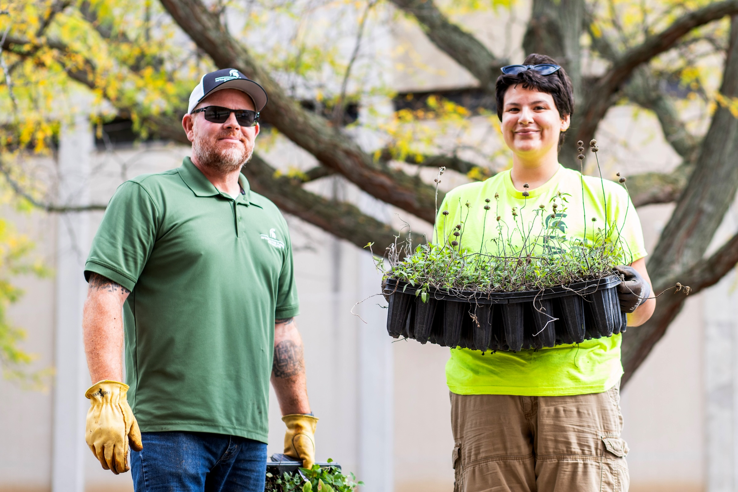 Volunteers pollinator 2.png